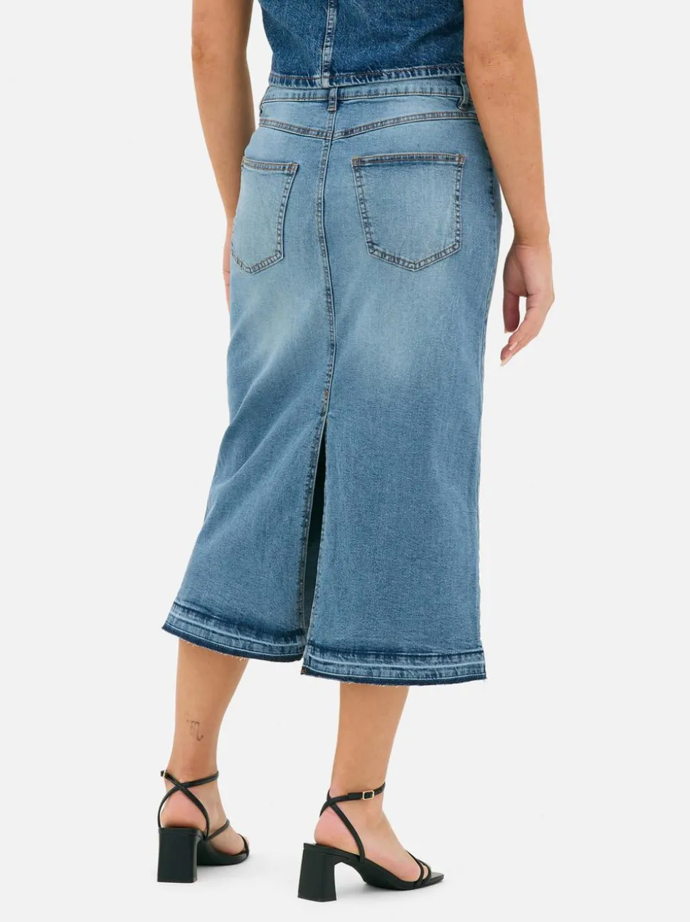 Jeansowa spódnica midi