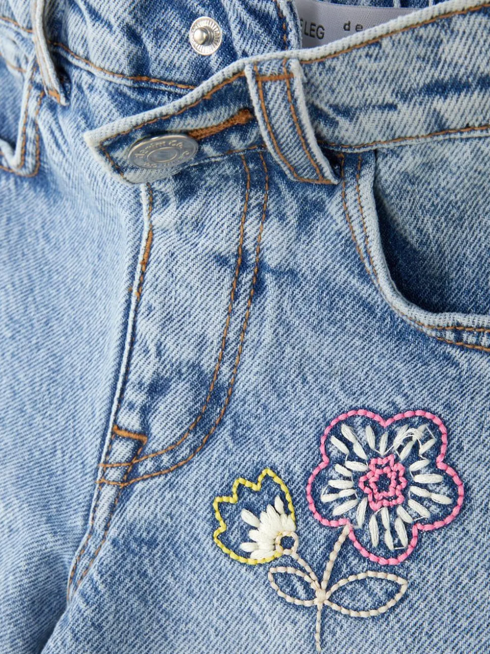 Jeansy z szerokimi nogawkami i haftem