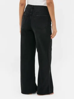 Jeansy z szerokimi nogawkami