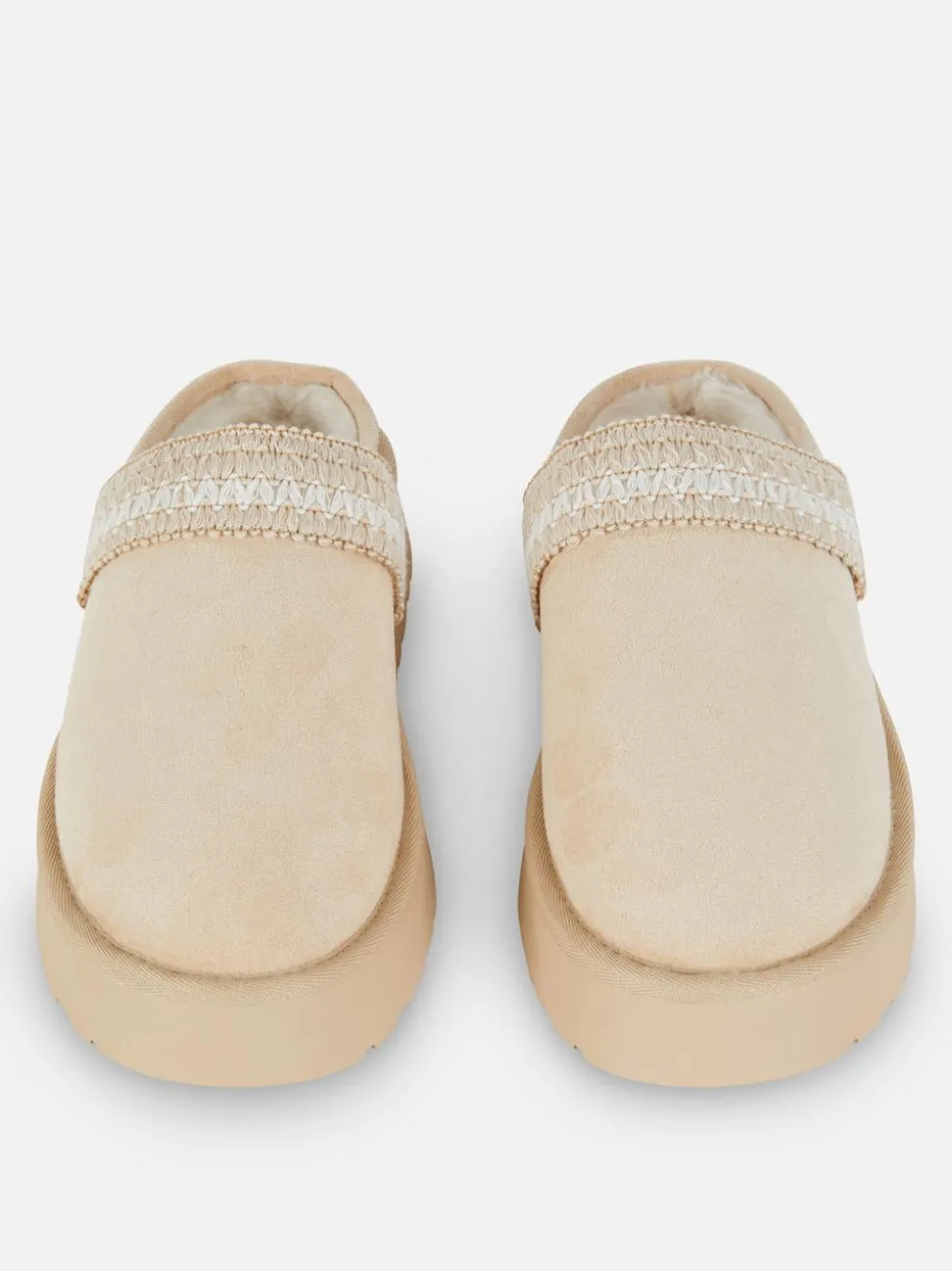 Kapcie typu chodaki z podszewką