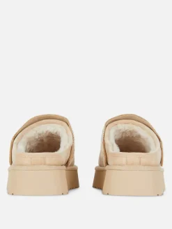 Kapcie typu chodaki z podszewką