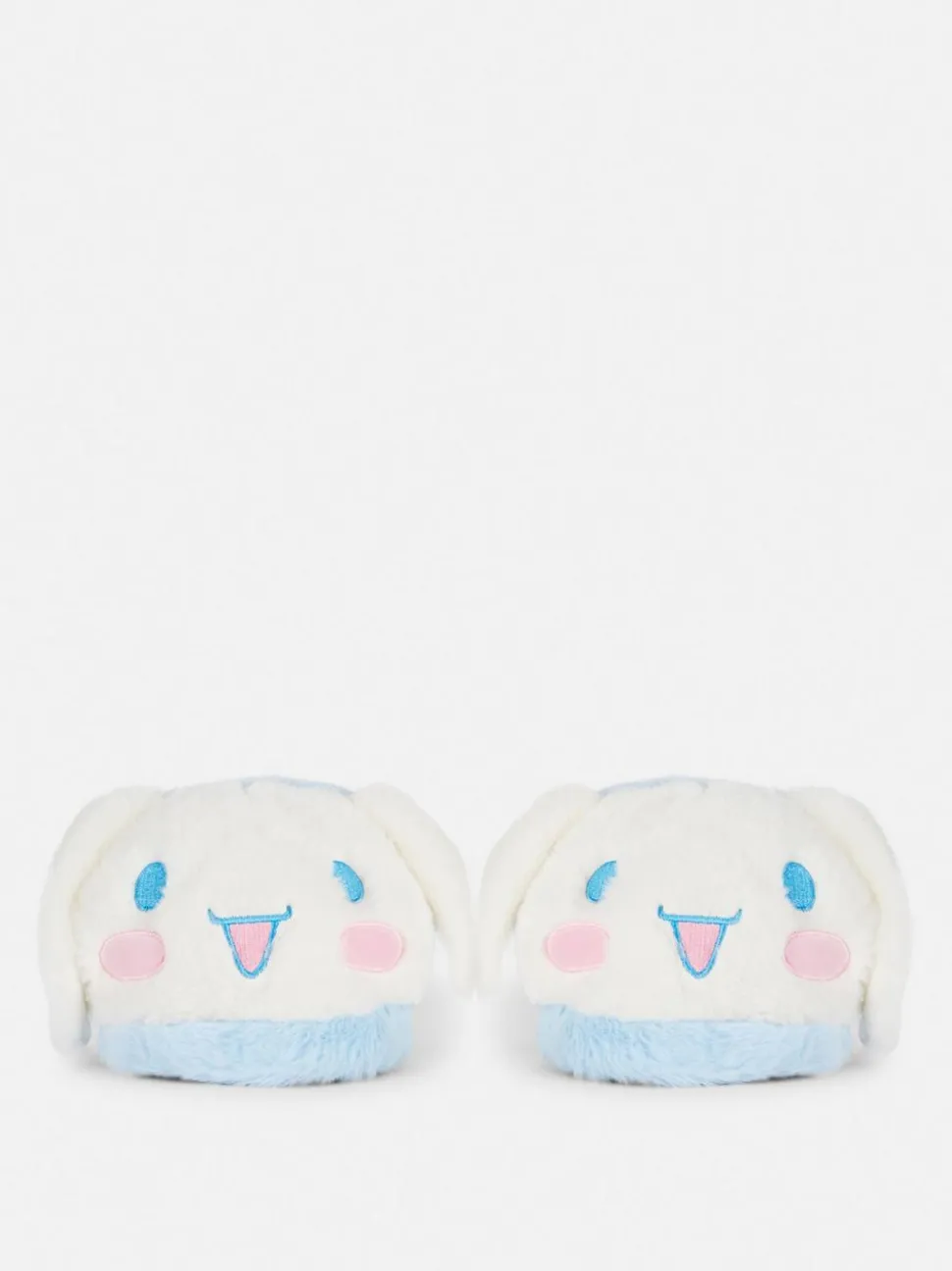 Kapcie z motywem Cinnamorolla z Hello Kitty