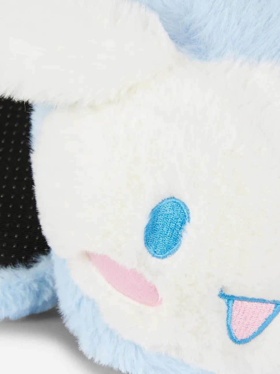 Kapcie z motywem Cinnamorolla z Hello Kitty