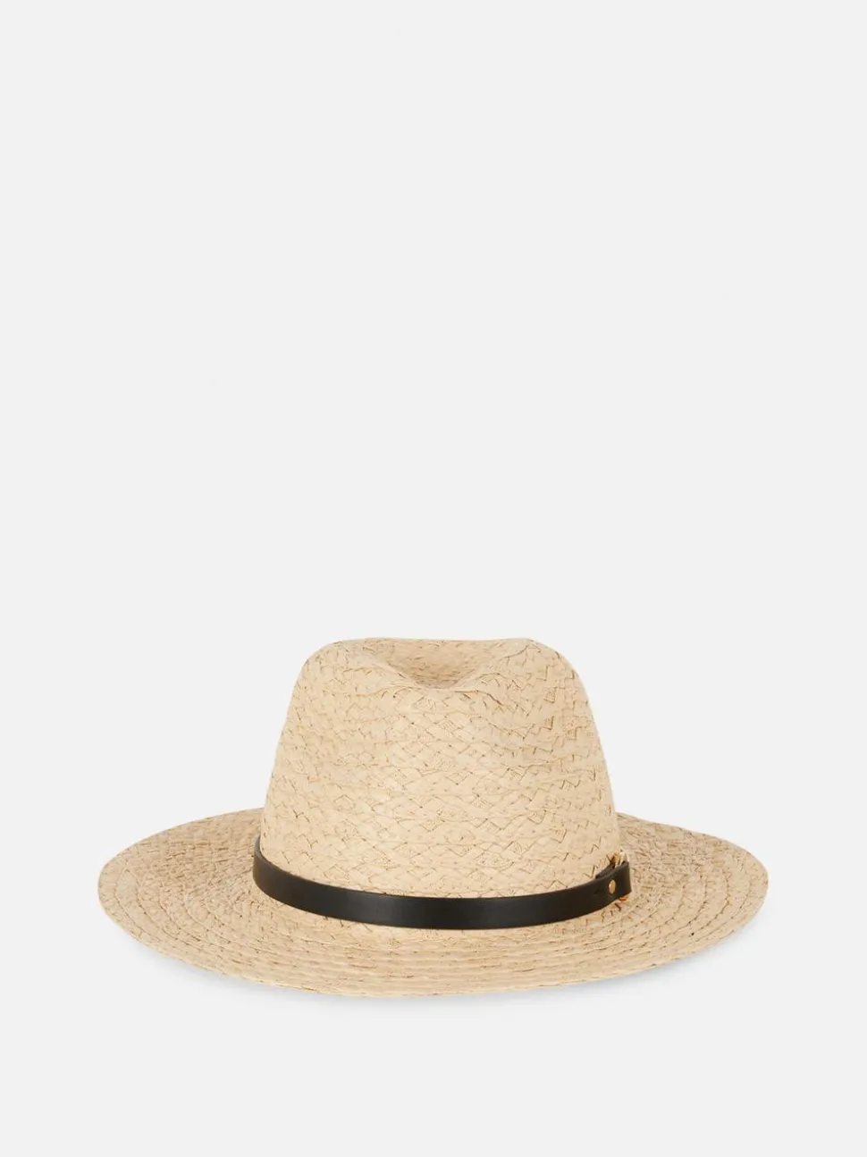 Kapelusz panama z ozdobną klamrą