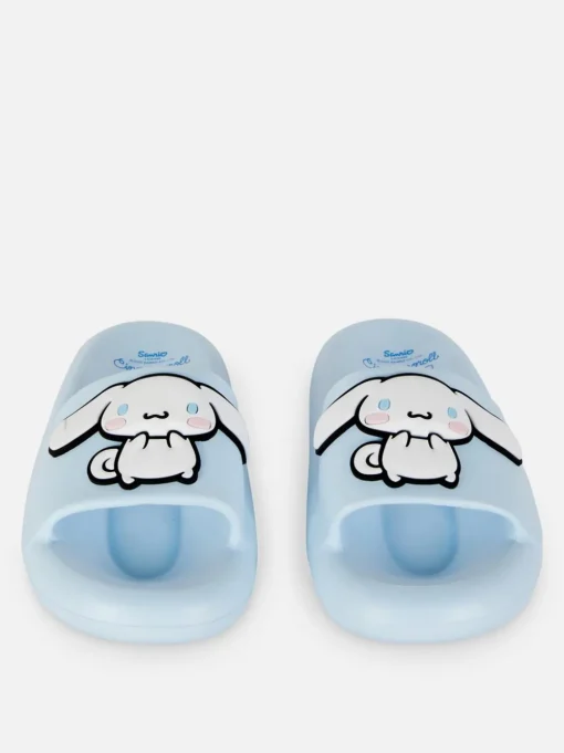 Klapki z motywem Cinnamorolla z Hello Kitty
