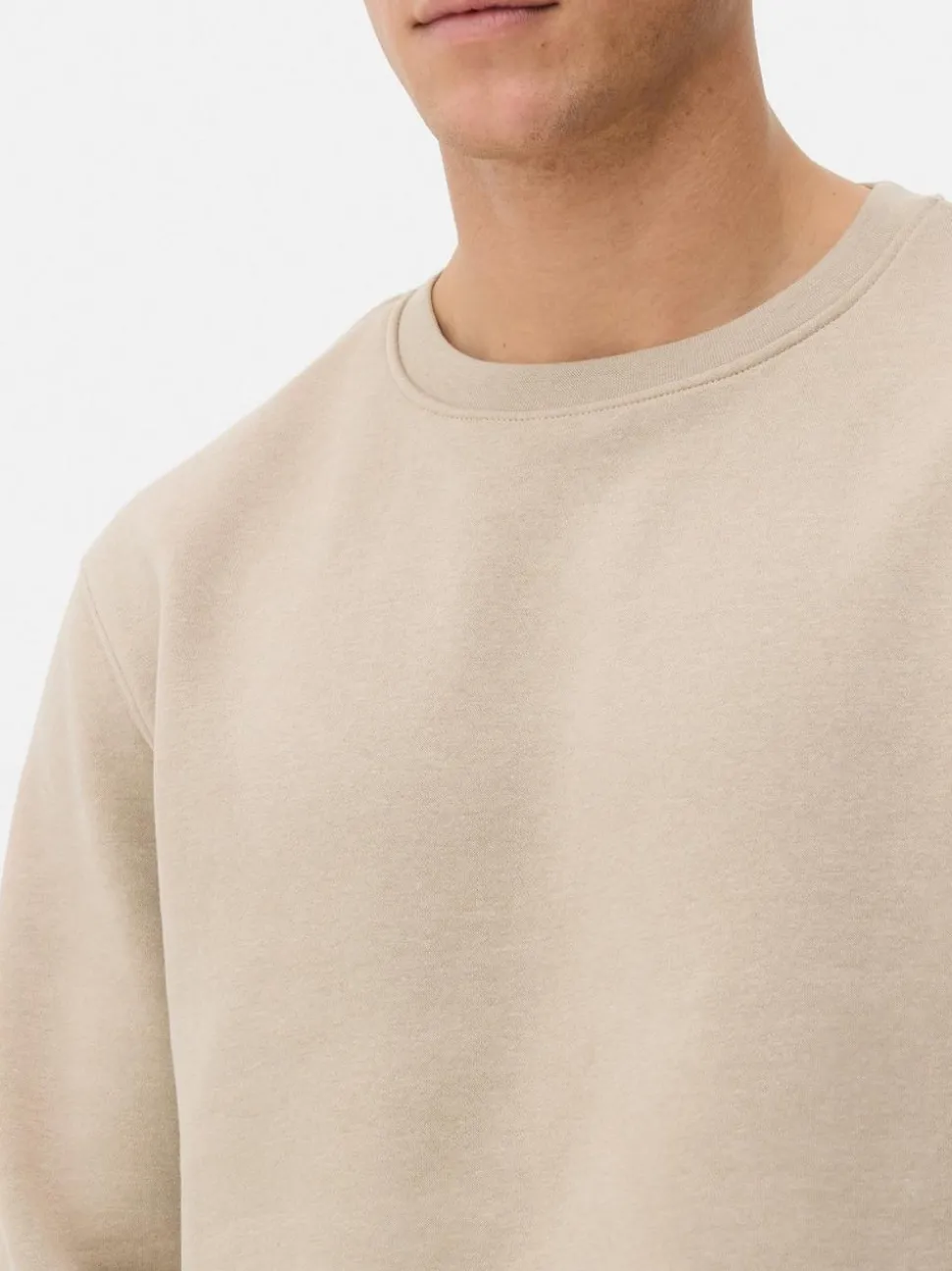 Klasyczna bluza z okrągłym dekoltem