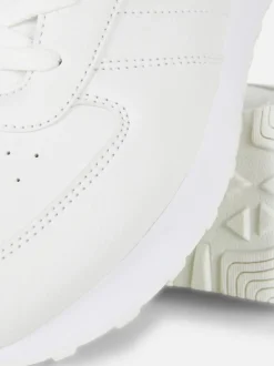 Klasyczne buty sportowe