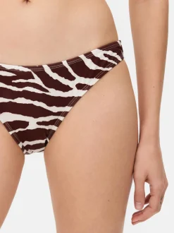 Klasyczny dół od bikini