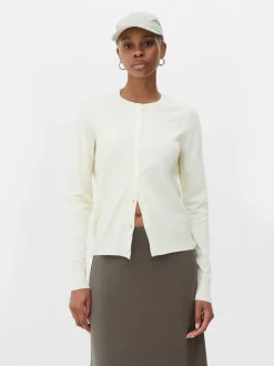 Klasyczny sweter rozpinany z okrągłym dekoltem