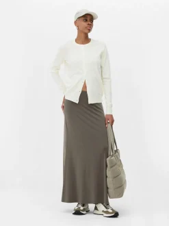 Klasyczny sweter rozpinany z okrągłym dekoltem