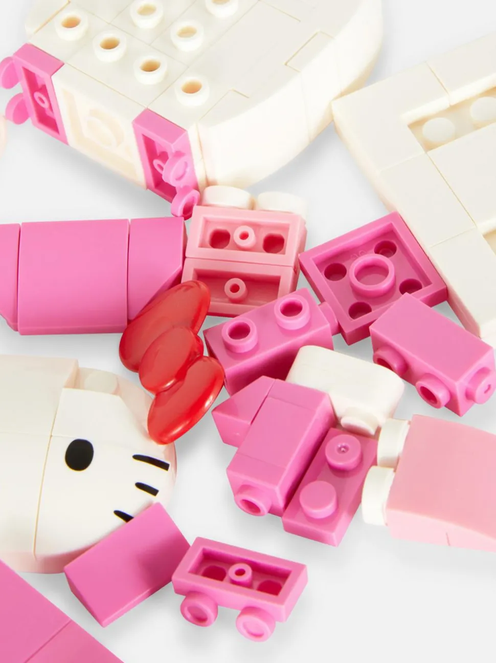 Klocki konstrukcyjne, Hello Kitty