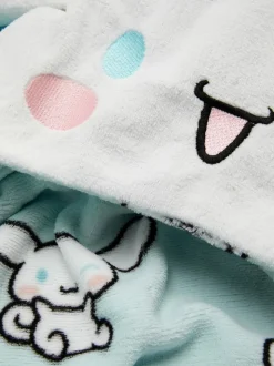 Koc z kapturem z motywem Cinnamorolla z Hello Kitty