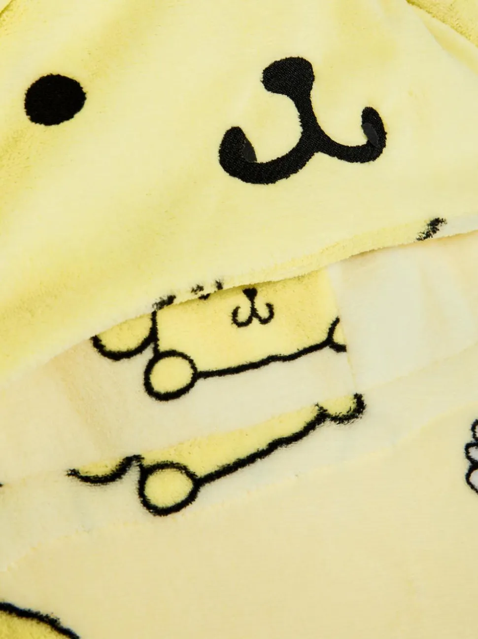 Kocyk z kapturem i Pompompurinem z Hello Kitty