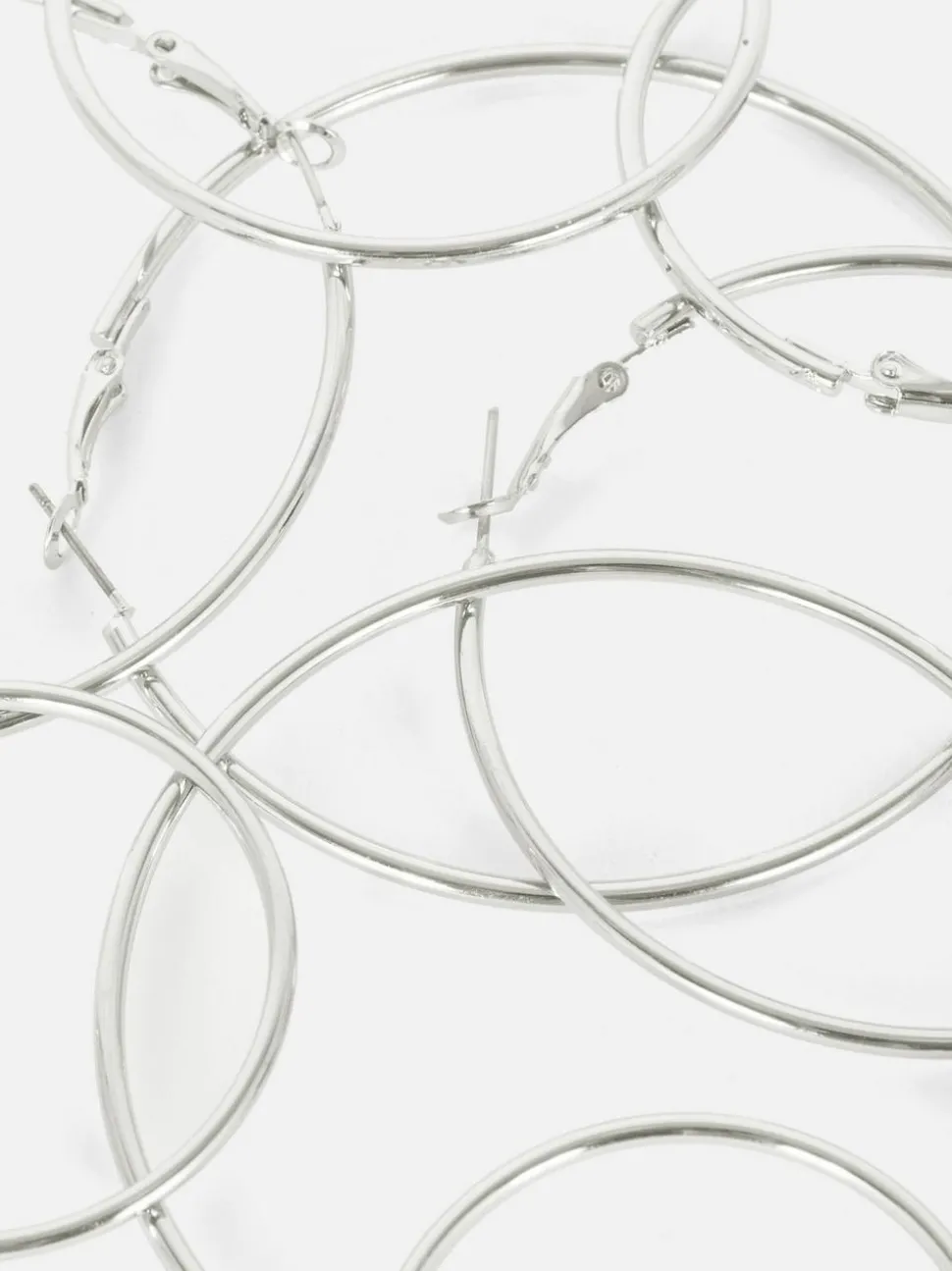 Kolczyki koła w kształcie rurek w różnych rozmiarach, 4 pary