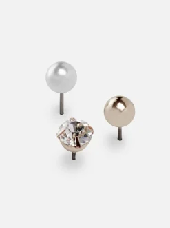Kolczyki-sztyfty ze sztucznymi diamentami i perłami, 12 par
