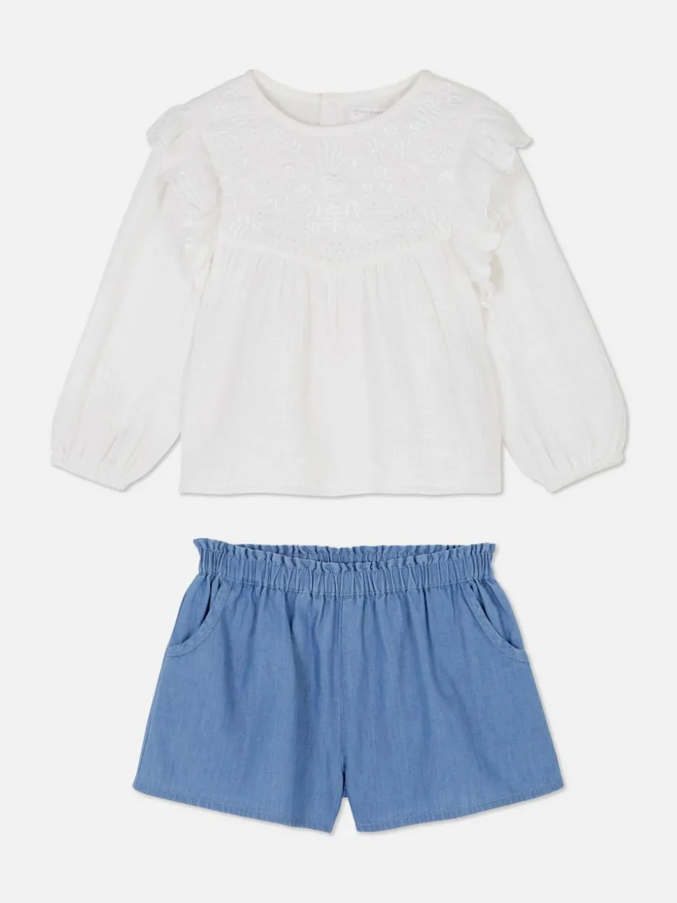 Komplet z bluzką z długim rękawem i szortami