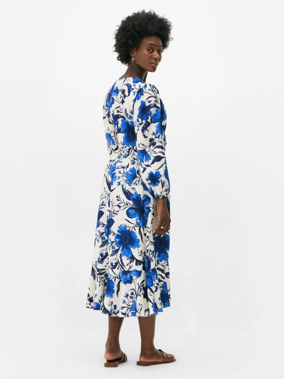 Kopertowa sukienka midi