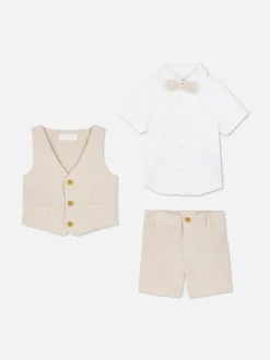 Koszula, szorty i kamizelka na specjalną okazję