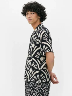 Koszula z krótkim rękawem i abstrakcyjnym wzorem