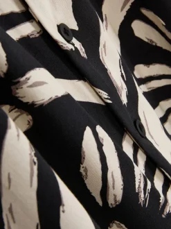 Koszula z krótkim rękawem i abstrakcyjnym wzorem