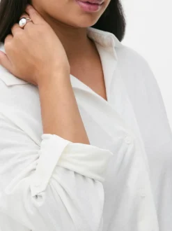 Koszula z otwartym kołnierzykiem