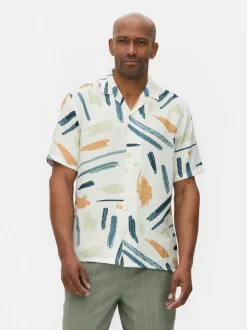 Koszula zapinana na guziki z abstrakcyjnym wzorem