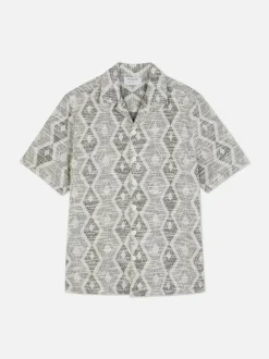 Koszula zapinana na guziki z geometrycznym wzorem