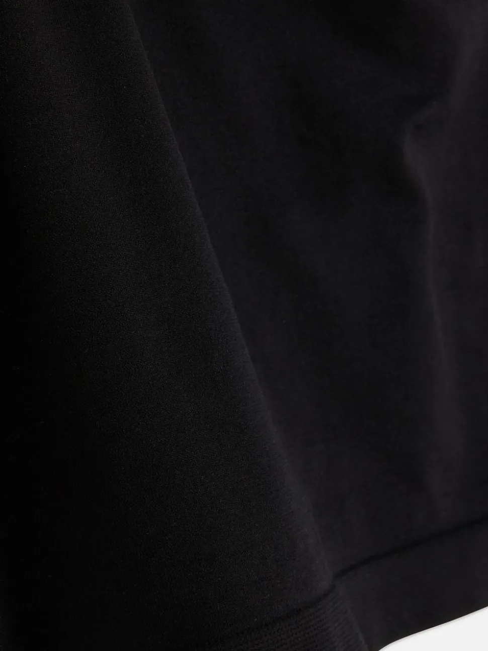 Krótka bezszwowa koszulka na ramiączkach