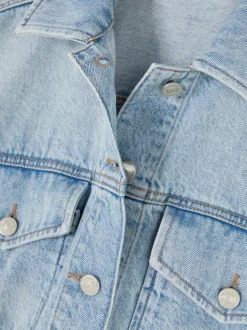 Krótka kurtka jeansowa