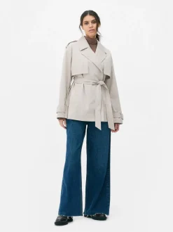 Krótki prochowiec z paskiem