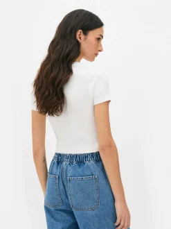 Krótki T-shirt z napisem Pivot z serialu Przyjaciele