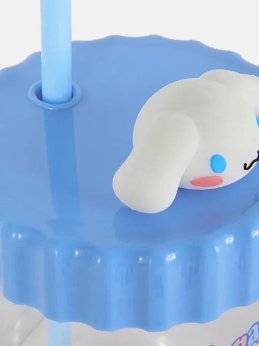 Kubek ze słomką z motywem Cinnamorolla z Hello Kitty