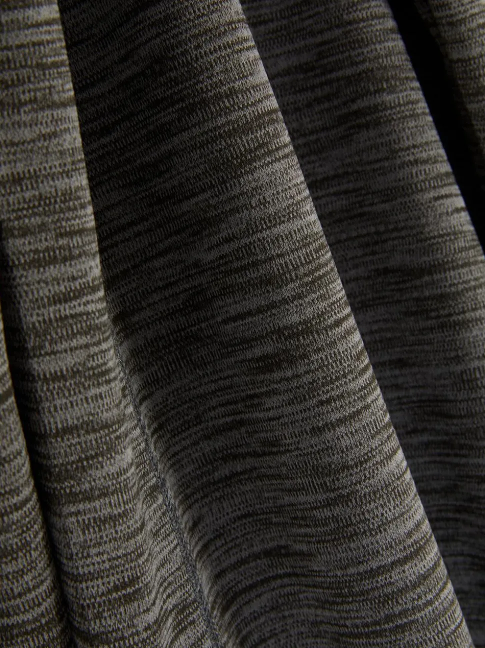 Kurtka dresowa zapinana na zamek 1/4