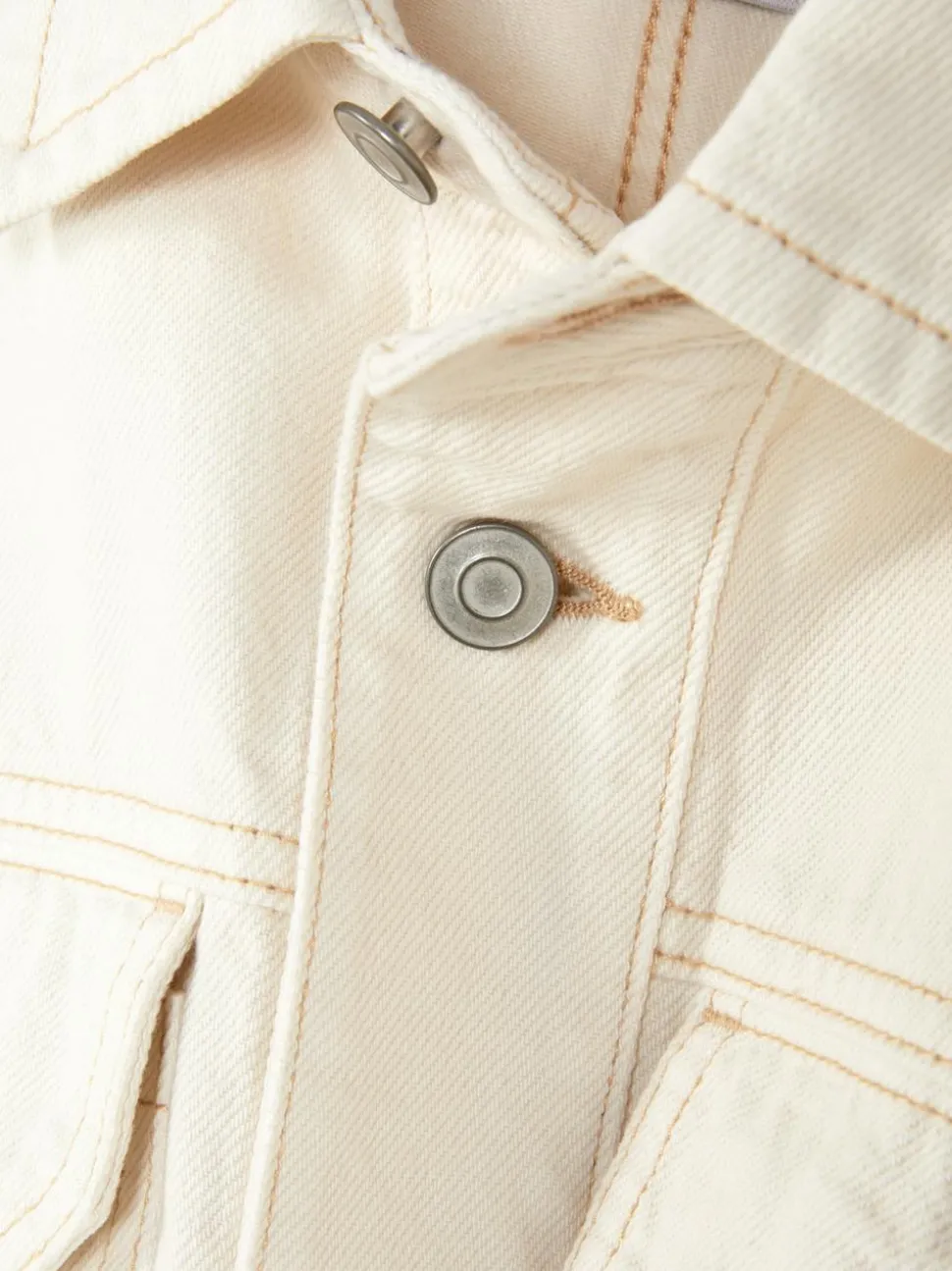 Kurtka jeansowa typu trucker