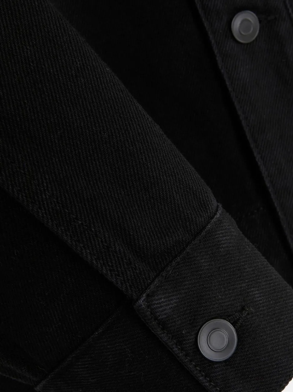 Kurtka jeansowa typu trucker