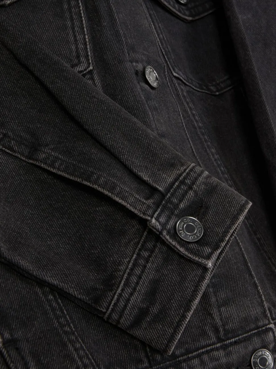 Kurtka jeansowa z efektem znoszenia