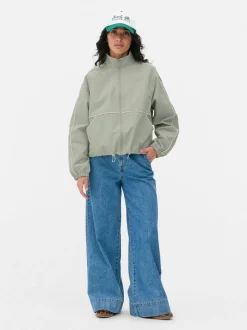 Kurtka przeciwdeszczowa z ozdobną lamówką