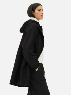 Kurtka przeciwdeszczowa z kapturem z tkaniny ripstop