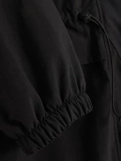 Kurtka przeciwdeszczowa z kapturem z tkaniny ripstop