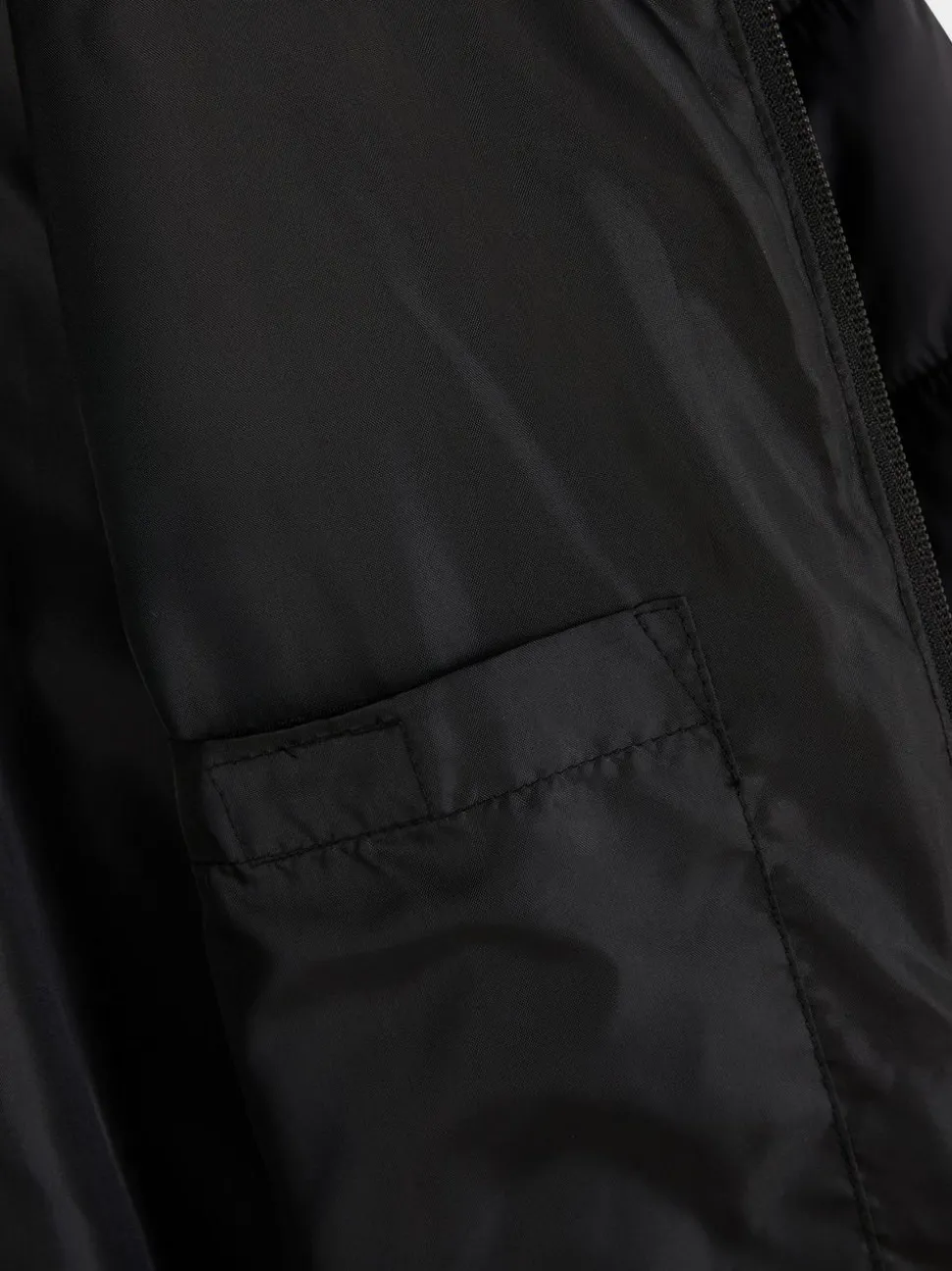 Kurtka puchowa z kołnierzem kominowym