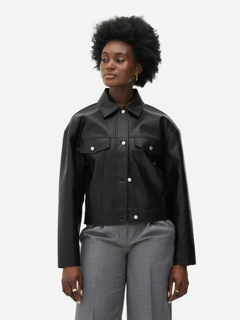 Kurtka typu trucker ze sztucznej skóry