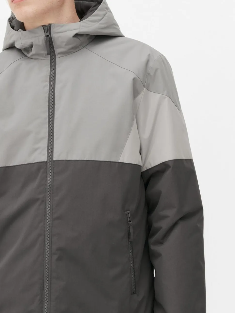 Kurtka z kapturem w bloki kolorystyczne