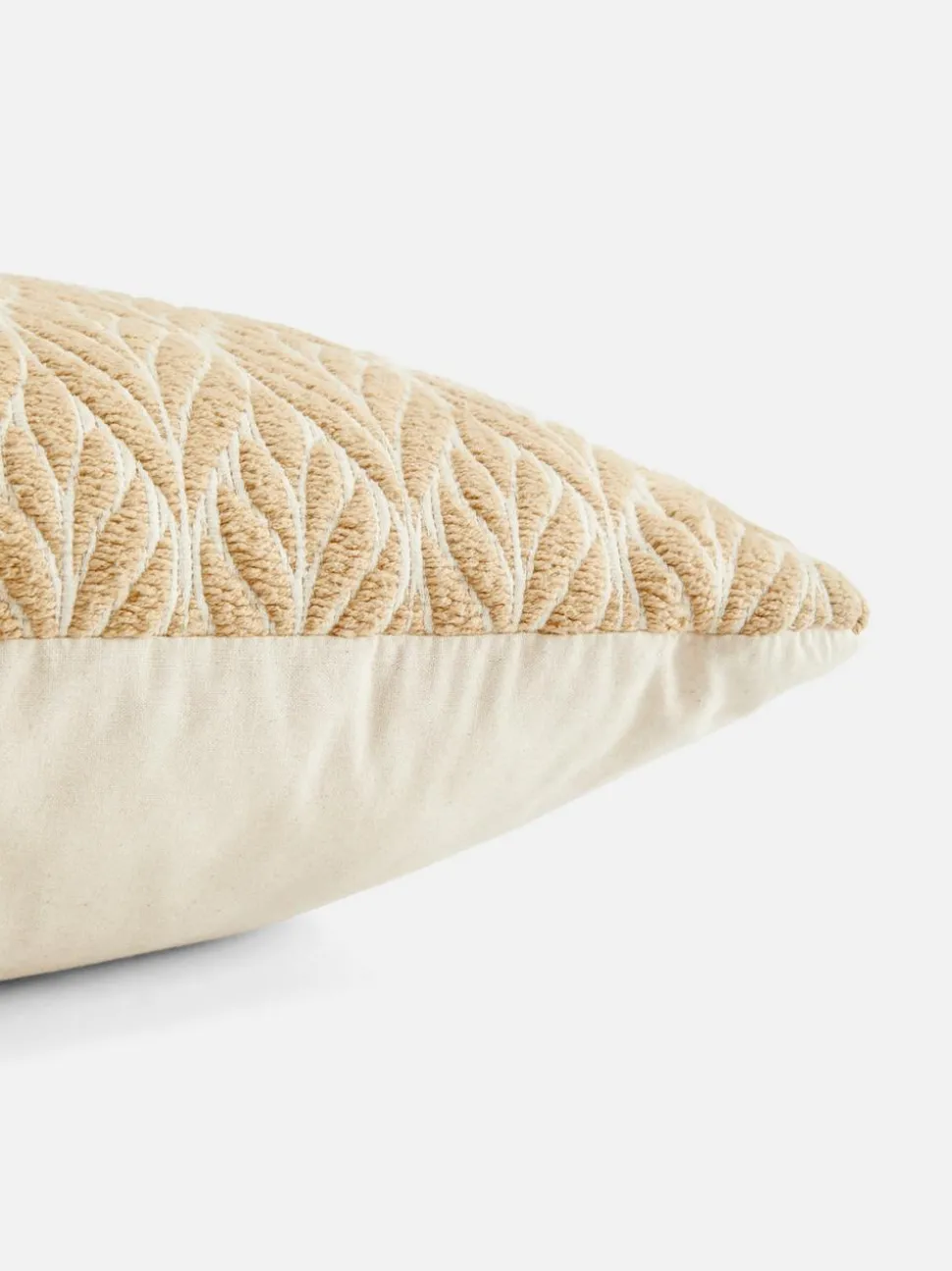 Kwadratowa poduszka z żakardowym wzorem