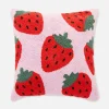 Kwadratowa tuftowana poduszka w truskawki