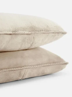 Kwadratowe poduszki ze ściegiem na okrętkę, 2 szt.