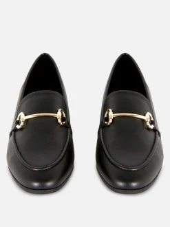 Loafersy ze sztucznej skóry z klamrą