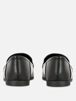 Loafersy ze sztucznej skóry z klamrą