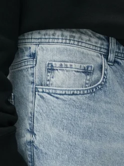 Luźne jeansy