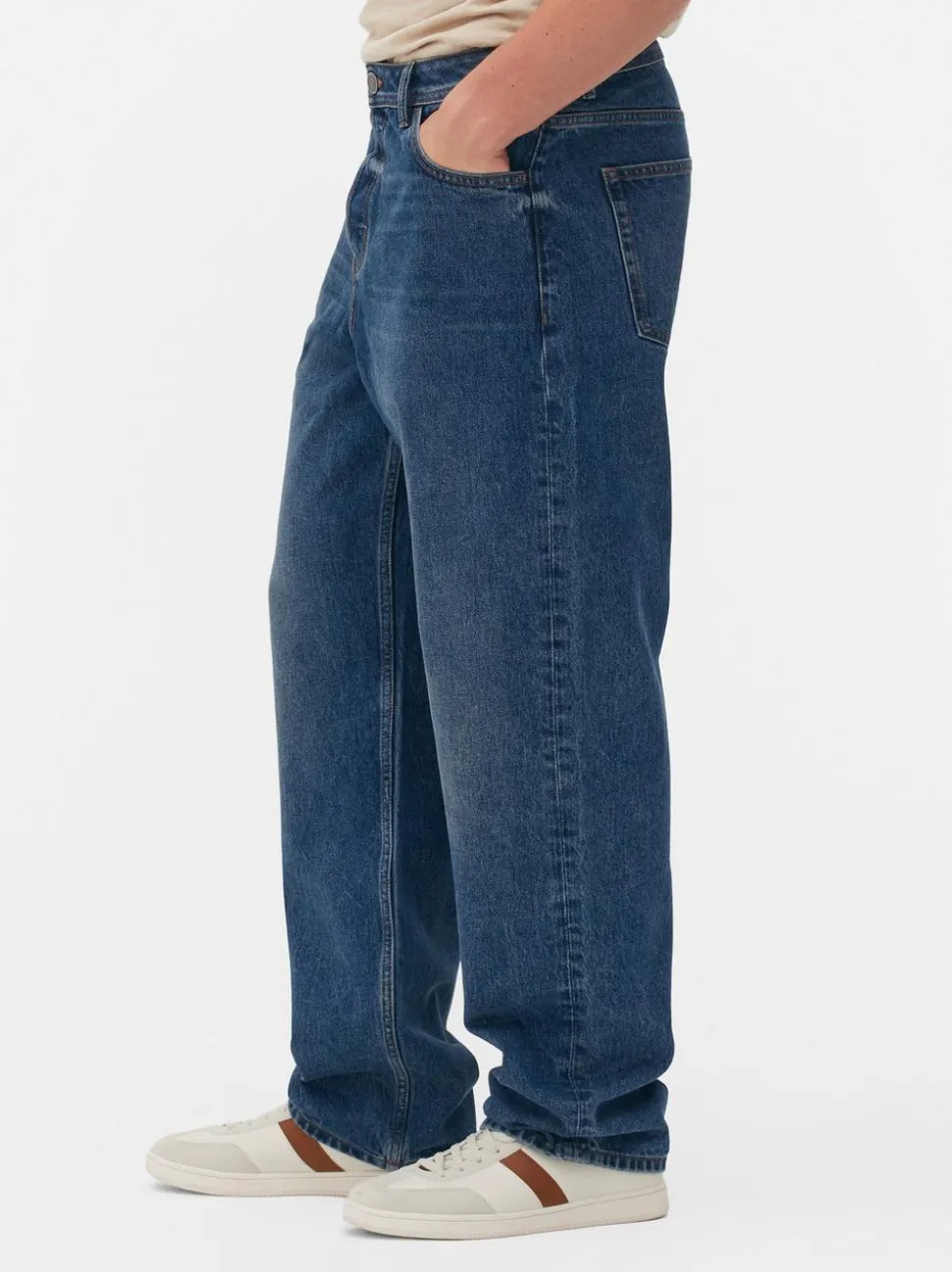 Luźne jeansy