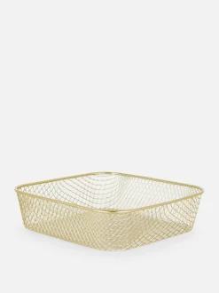 Mały koszyk z drucianej siatki